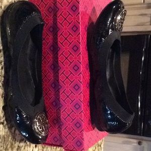Tory Burch Caroline black flat